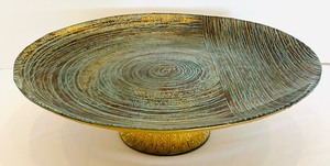 lot 331 image: Art Glass Pedestal Plate