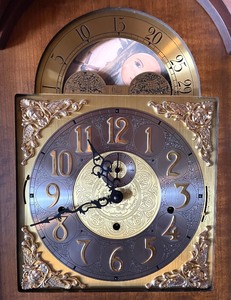 lot 56 image: Grandfather Clock by Colonial of Zeeland