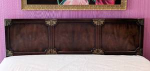 lot 18B image: Henredon Hollywood Regency Mahogany and Brass Queen Headboard