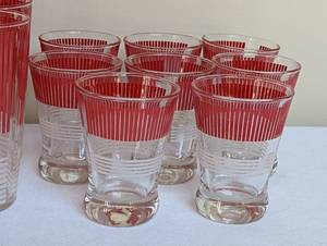lot 36 image: Vintage Red and White Barware Set