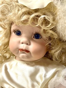 lot 415 image: Collectible Doll - The Doll Makers Doll