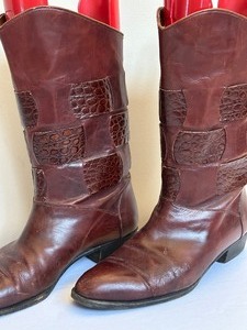 lot 430 image: Pair of Vintage Lorenzo Bonfi Mens Boots