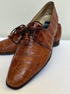 lot 431 image: Pair of Mens Traver Si Shoes
