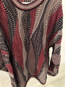 lot 466 image: Vintage Mens Tundra Sweater