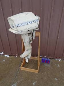 Scott Atwater 14 hp outboard motor. Turns over. As shown.