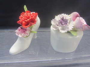 Bone China Shoe & Bouquet