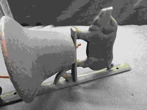 Cast Pig Post Bell