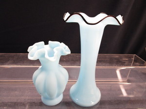 Fenton Vase, Black Crested Vase