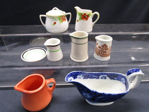 Gravy, Creamers, Cream & Sugar