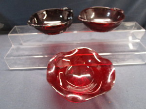 Royal Ruby Bowls, Pedestal Cranberry