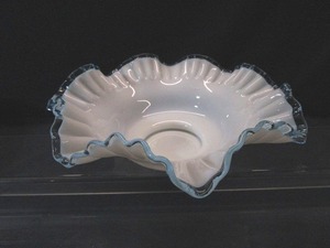 Brides Bowl Blue Crested