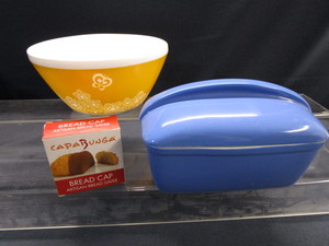 Pyrex Retro & Hall