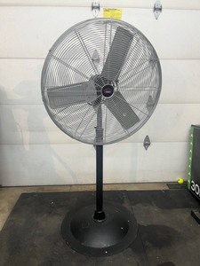 lot 1 image: Xtreme Garage 30 Commercial Adjustable Height Tower Fan