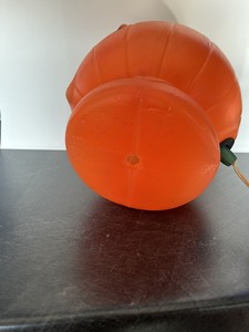 lot 72 image: Rare Vintage 70s 80s Halloween Lighted Jack o Lantern Short Orange Blow Mold