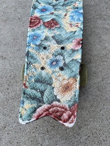 lot 71 image: Globe Bantam ST Grandmas Couch 50mm United By Fate Skateboard Floral Pennyboard