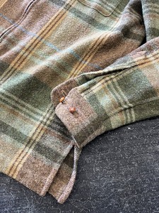 lot 8 image: Ralph Lauren HEAVY FLANNEL Brown Tan Plaid Zip Up Jacket Pure Wool Womens Petite