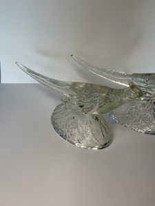 lot 43 image: PAIR OF VINTAGE K.R. HALEY GLASS CLEAR RINGNECK PHEASANT BIRD FIGURINES 1940s