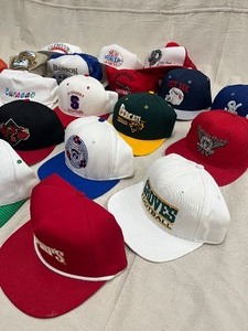 lot 2 image: Hat Lot