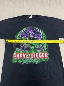 lot 29 image: Vintage Grave Digger 30th Anniversary T-Shirt - XL