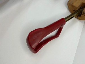 lot 42 image: Vintage Travel Tree Florsheim Rochester Shoe Wooden Tree Company NY Red