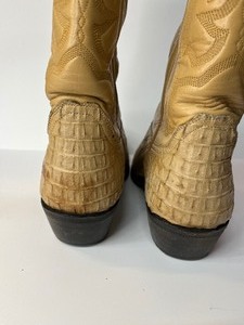 lot 106 image: GhosTown USA Tan Cowboy boots