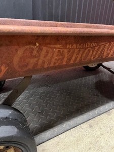 lot 82 image: Vintage Hamilton Greyhound Wagon - Modified - Yard art