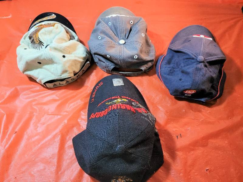 lot 1 image: New Collection of Hats