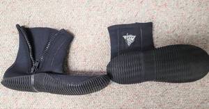 lot 79 image: Deep Sea Dive Boots size 10