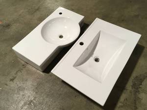 Mix lot of 2 White Sinks, customer returns, review all pictures