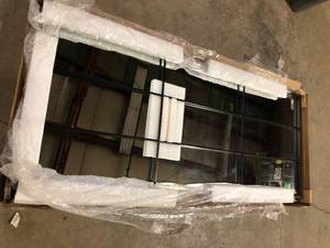 lot 13 image: Halo  HLB6 Series 6 in. 2700K-5000K Tunable CCT Smart Integrated LED White Recessed Downlight, Round Trim Customer return, Review all pictures