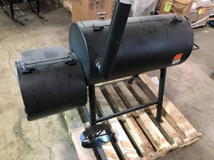 lot 36 image: OKLAHOMA JOES  Highland Reverse Flow Offset Charcoal Smoker and Grill in Black with 900 sq. in. Cooking Space Customer Returns Review all pictures