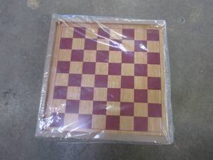 lot 663 image: Hey Play 12-HY2764 7 In 1 Combo Game - Chess, Ludo & Chinese Checkers (OPEN BOX)
