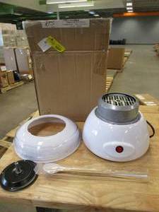lot 671 image: Chef Buddy White Countertop Cotton Candy Machine (SLIGHTLY USED, OPEN BOX)