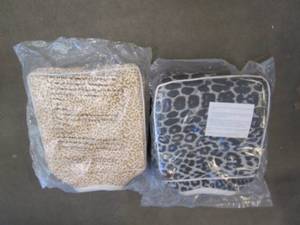 lot 732 image: 2 Pack Cheetah Cat Cubes (LIGHT & DARK CHEETAH PRINT)