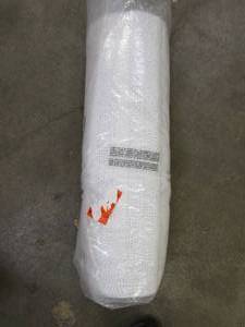lot 773 image: White 2 ft. x 5 ft. Cotton Reversible Extra Long Bath Rug Runner (OPEN PACKAGING)