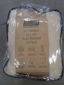 lot 780 image: Stalwart Heated Blanket 2-Pack - USB-Powered Sherpa Throw Blankets in Tan (OPEN PACKAGING)