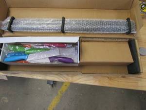 lot 838 image: 10-Piece Stainless Steel Multi Colored Knife Set with Magnetic Bar (OPEN BOX)