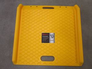 lot 843 image: Curb Ramp, Portable Poly Ramp With 1000lbs Weight Capacity, 650lbs Impact Capacity - For Hand Trucks, Carts, Dollies, or Bicycles by Stalwart (Yellow) - 75-CAR1030 (OPEN BOX)