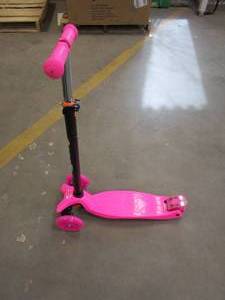 lot 892 image: Lil Rider Kids Scooter-Beginner Adjustable Height Handlebar, 3 LED Light-up Wheels, Kick Scooter-Fun Balance Riding Toy for Girls and Boys (Pink) (80-TK166610P) (OUT OF BOX)