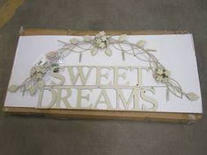 lot 913 image: Lavish Home Sweet Dreams Metal Cutout Sign (OPEN BOX)