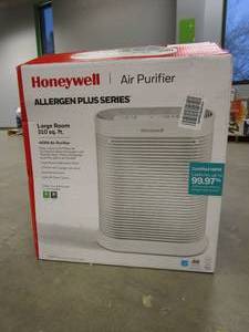 lot 165 image: Honeywell True HEPA Air Purifier With Allergen Remover - White, HPA204 (OPEN BOX)