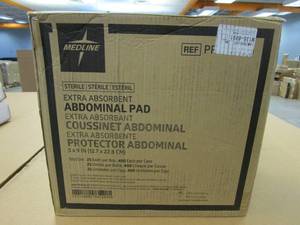 lot 186 image: Medline Extra Absorbent Abdominal Pad, 5 Inches X 9 Inches, White, Sterile, #PRM21450 Case of 400 (OPEN BOX)