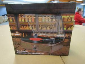 lot 194 image: Turntable Player in White (OPEN BOX)