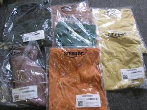 7 new x-small and small t shirts me...