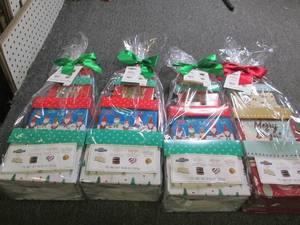 4 packages of holly jolly towers...