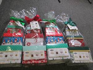 4 packages of holly jolly towers...