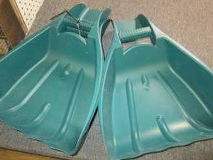 3 leaf scoops...