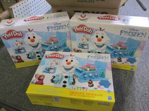 case of 3 new play-doh disney froze...