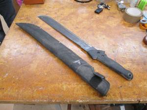 lot 203 image: Blackened Steel 26 Gerber machete ...