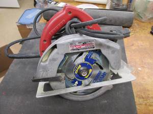 lot 234 image: Milwaukee heavy duty 7 14 electri...
